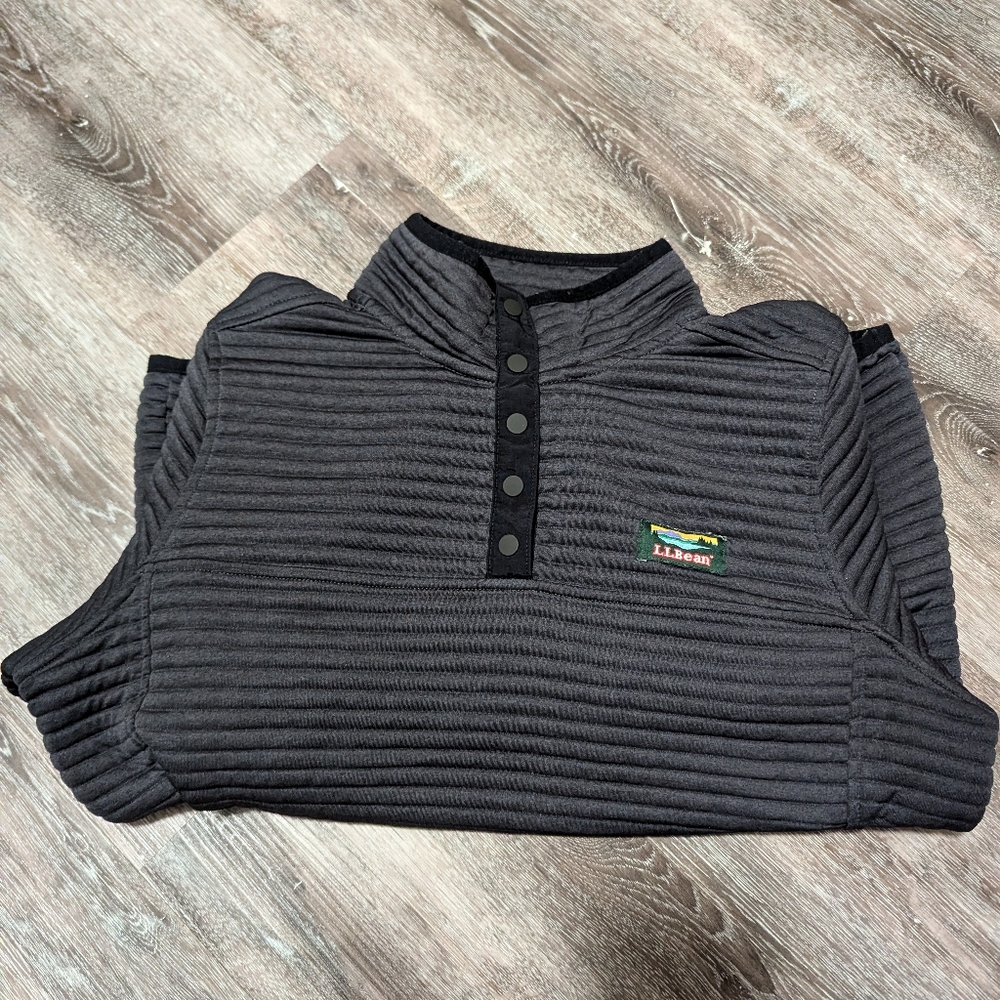 LL Bean pullover